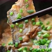 带鱼吃了半辈子，这做法第一次见，上桌就抢光