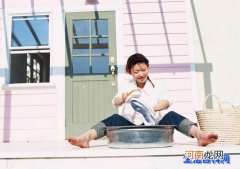 鞋子洗后好难干，只需一招，让湿鞋快干3倍！