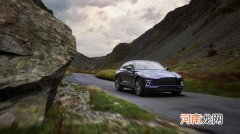 阿斯顿&amp;middot;马丁DBX六缸版发布 价格更便宜优质