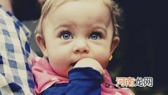 为什么东西方人眼睛颜色不同？