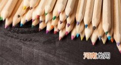 铅笔是因为含铅而得名吗？