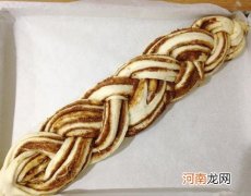 利口酒磨砂肉桂面包的做法