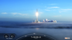 SpaceX再次发射53颗2代“星链”互联网通信卫星