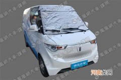 内饰采用超大屏 领途首款MPV路试谍照曝光