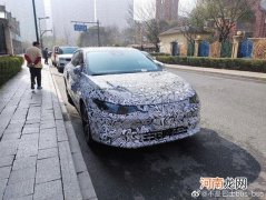 续航700km/零百加速3秒 零跑C01将4月发布