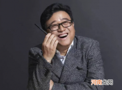 丁磊回应统一充电口提案争议：标准会否阻碍创新，鼓励开放讨论