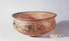 半山型彩陶最有代表性的装饰纹样是