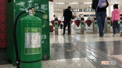 绿色灭火器与红色区别