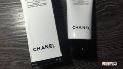 香奈儿洗面奶是皂基还是氨基酸