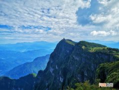 普贤菩萨道场在哪个寺归哪个省 普贤菩萨道场在哪里