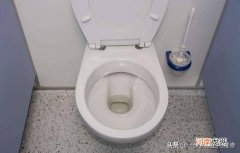 马桶不堵但下水很慢怎么办 马桶下水慢怎么处理