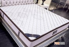 床上有了床垫还需要铺什么吗 床垫上面还用铺褥子吗