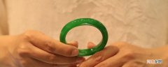 怎样区分识别玉手镯的真假对照图 玉手镯怎么看真假好坏