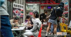 夜市最火的地摊生意有哪些 夜市摆摊卖什么最火爆