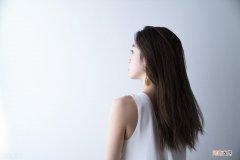 头皮上的染发剂怎么去除 染发剂弄到皮肤上怎么洗掉