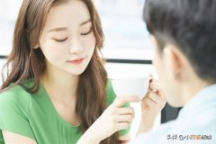 分手后男人能忍住多久不联系 分手后能做到不联系你的男人