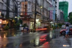 电瓶车淋小雨一夜要紧吗 电瓶车淋雨一个晚上会怎么样