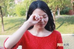 右眼一直跳是因为什么原因 右眼一直跳是吉是凶