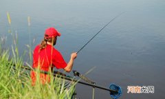 在河里钓鱼用什么鱼饵