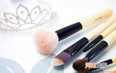 保养化妆刷的方法有哪些