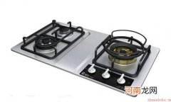 燃气灶表面的油污如何去除？