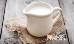 过期牛奶浇花还用兑水吗 过期牛奶可以浇花吗