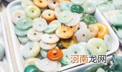 平安翡翠吊坠扣 翡翠字母平安扣怎么绑