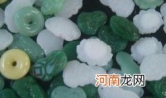 夸翡翠手镯的话术 翡翠手镯怎么夸赞