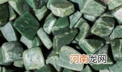 翡翠矿料是什么样的，翡翠有什么矿物质