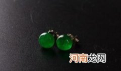 翡翠的作用与价值 翡翠描述什么好处