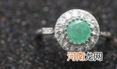 翡翠钻石戒指寓意是什么意思，钻石戒指蕴意