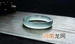 怎么区分翡翠手镯等级，翡翠手镯按颜色分都有哪些等级
