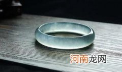 怎么辨别翡翠进行优化处理 翡翠手镯怎么鉴别有没优化