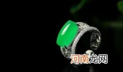 翡翠如何鉴别好与坏 翡翠好与坏怎么鉴别