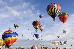 人类第一次飞离地面的工具是