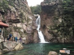崂山龙潭瀑介绍