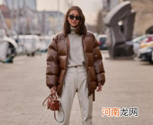 羽绒服鸭味重是假货吗