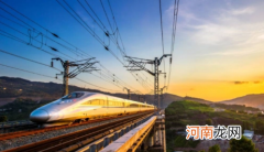 冬天坐高铁靠窗位置冷吗