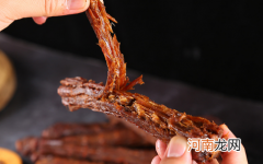 手撕风干鸭脖哪个牌子好吃