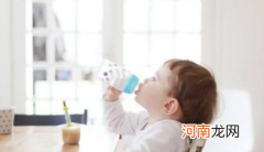 婴儿吐奶后要不要补奶