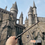 北京环球影城能带滑板进去吗