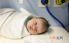 3个月宝宝头发几乎没长正常吗