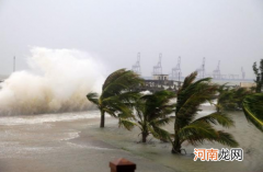 强台风为什么喜欢在秋季出现