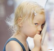 如何消除孩子的恐惧心理 孩子社交恐惧症的24个表现