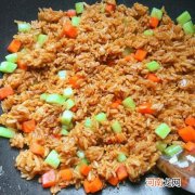 如何做酱油炒饭