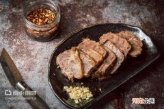 牛肉卤好后要泡多少时间