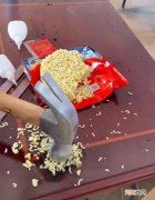 方便面修补桌子是真是假