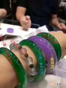 翡翠和玉对人体的好处 带玉石和翡翠对人体有什么好处