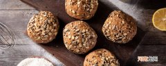 全麦面包和普通面包的区别 全麦面包和普通面包的区别有哪些