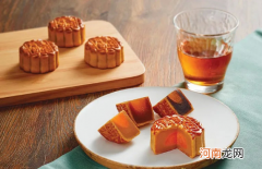 月饼包装里面有水珠还可以吃吗